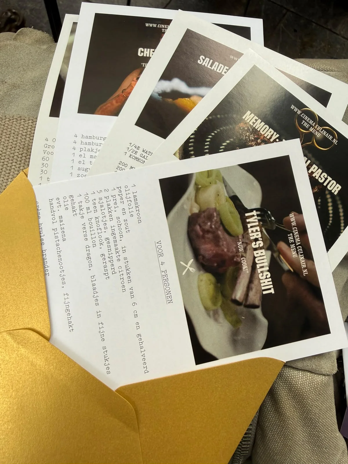 Cartes illustrées des plats servies pendant la projection de The Menu chez Cinema Culinair.